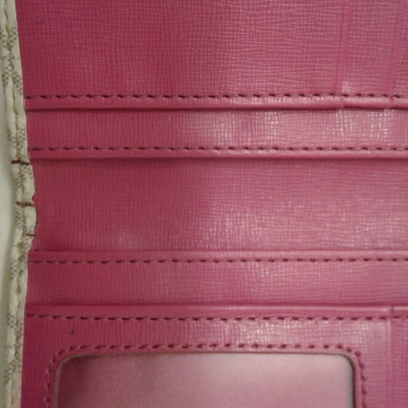 Fossil Sydney Tab Clutch - Picture 6 of 7